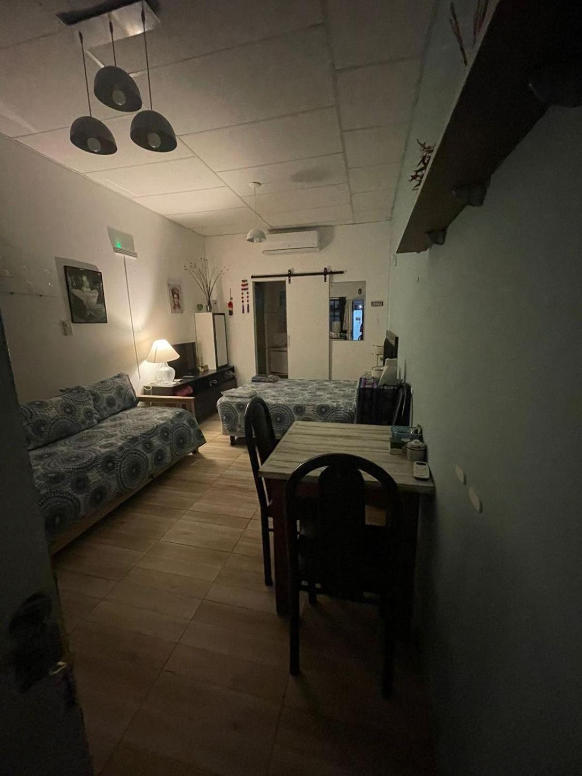 شقة Hospedaje 3 Aeropuerto Ezeiza Pet Friendly Tranfer Gratis Desde Y Hacia El Aeropuerto De Ezeiza A 20 Minutos المظهر الخارجي الصورة